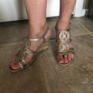 Gold dressy sandals, cork wedge